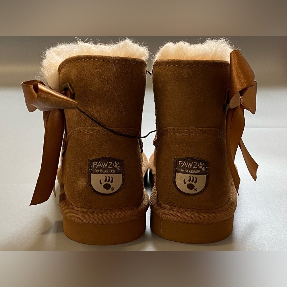 NEW Bearpaw Kids Winter Boots Uggs SIZE 11 12 13 - Picture 3 of 4